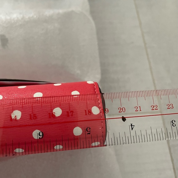 NWT Kate Spade Spencer’s dots chain wallet - Picture 12 of 13